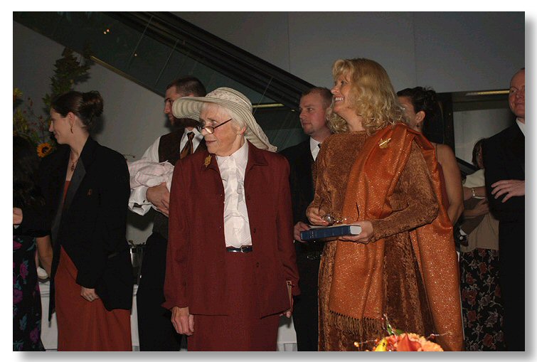 Please click on photo to return to thumbnails (previous page)